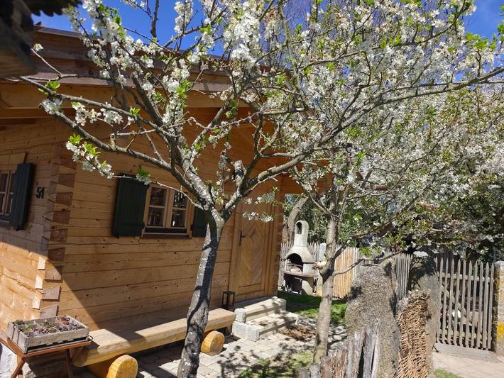 Ferienhaus für 2 Personen, mit Pool und Balkon sowie Garten