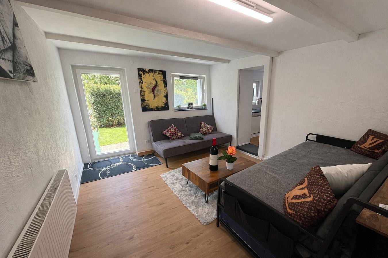Ganze Wohnung, Premium Apartment mit Charme inklusive privatem Garten, Balkon und Wlan in Schwieberdingen, Landkreis Ludwigsburg
