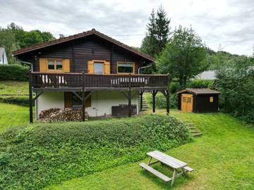 Maison de campagne pour 6 personnes, avec vue sur le lac et balcon à Le Ménil