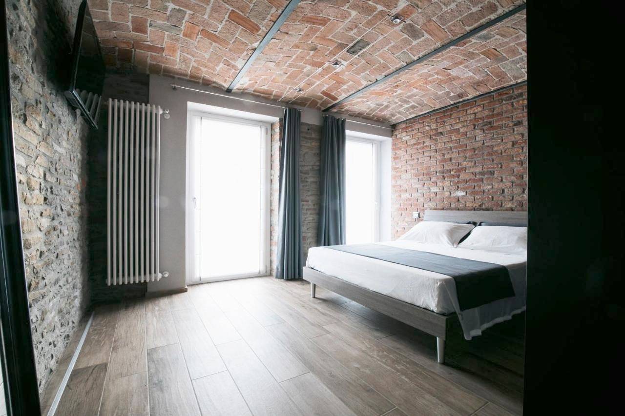 Country House Villa Barbero in Mango , Langhe