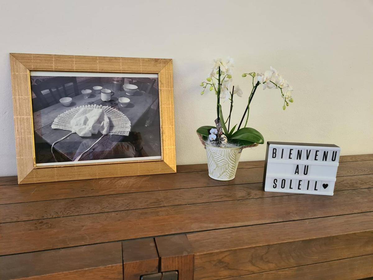 Double Room with Private External Bathroom in Boulogne-sur-Mer, Région de Boulogne-sur-Mer