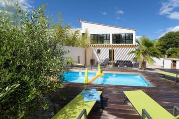 Cottage pour 8 personnes, avec piscine ainsi que vue et jardin à Grabels