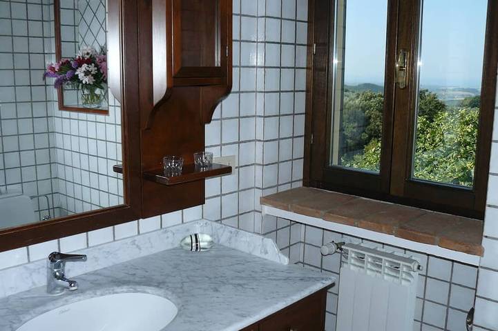 Villa incantevole con vista spettacolare sulla costa etrusca in Castellina Marittima, Costa degli Etruschi
