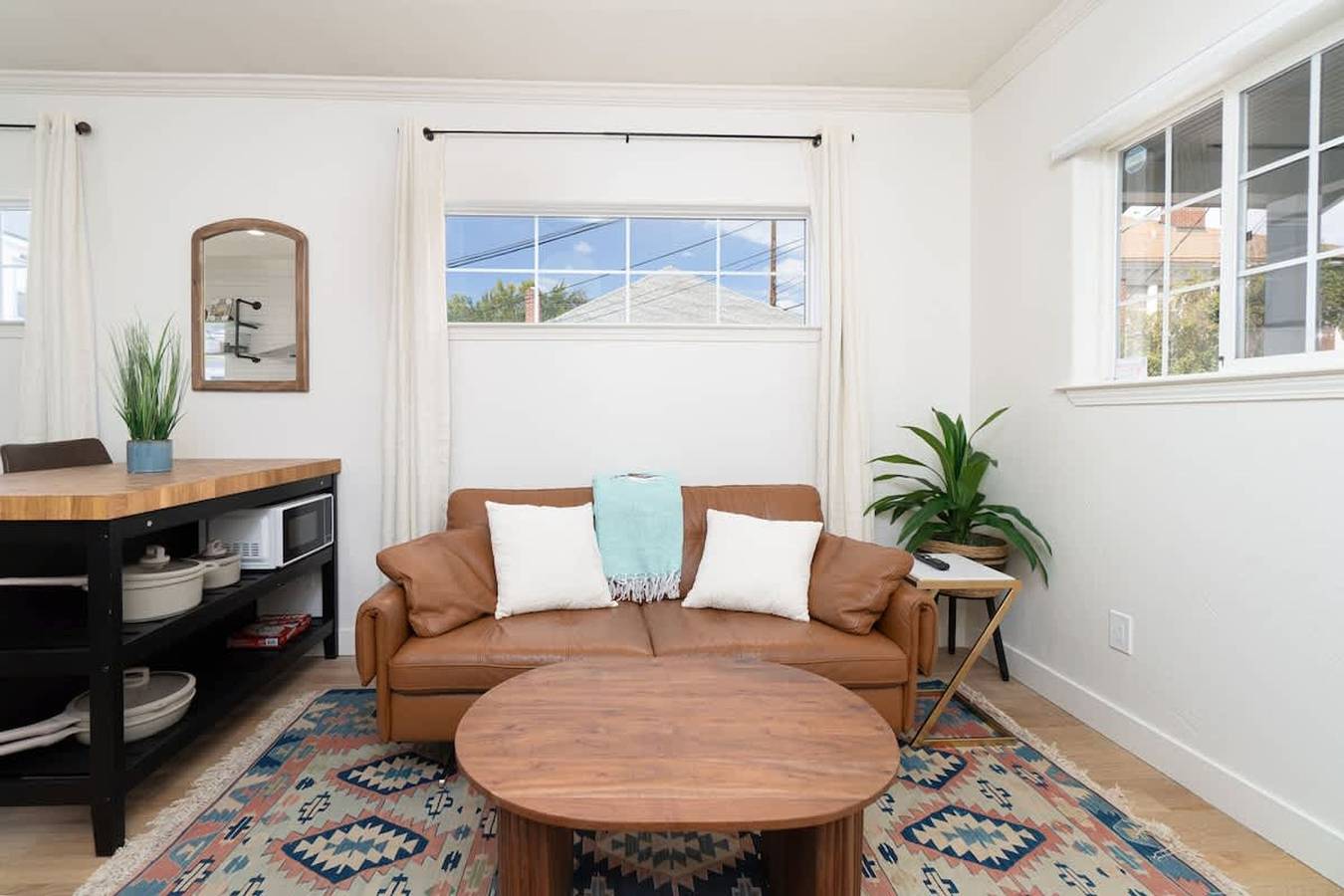 Modern 1-Br Apartment Close to Downtown Vibes in Reno, Nevada