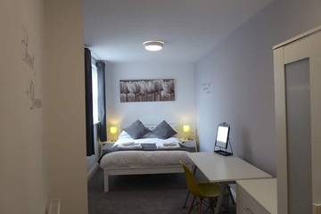 Apartment for 6 People in Chester, Cheshire, Photo 2