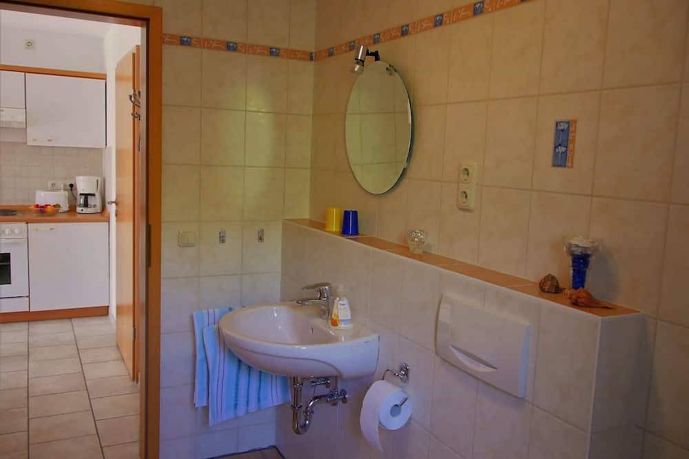 Ganze Wohnung, Gemütliche Ferienwohnung (40 qm) mit Terrasse für 2-3 Personen in Schönwald (Bayern), Landkreis Wunsiedel im Fichtelgebirge