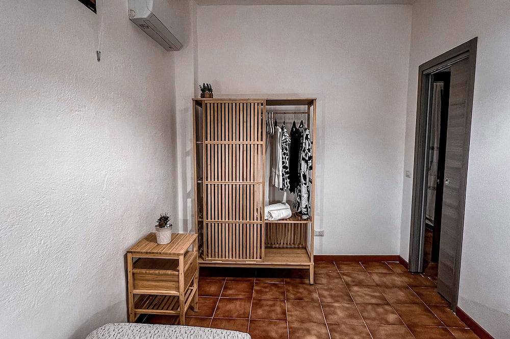 Ganze Wohnung, Klares Haus mit direktem Zugang zum Strand in Arbatax, Tortolì
