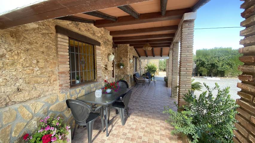 Casa de vacaciones 'Rural Fábrica Del Azúcar ' con vistas a la montaña, Wi-Fi y aire acondicionado in Pozo Alcón, Provincia de Jaén