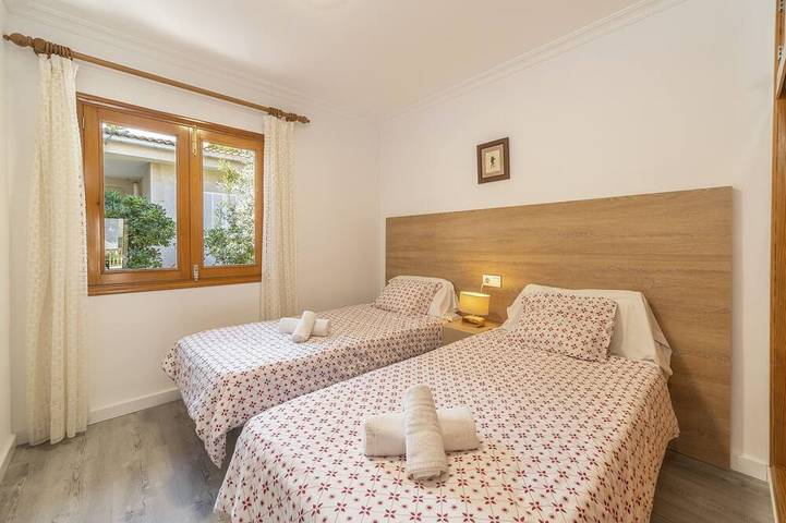 Villa für 8 Personen, mit Balkon und Terrasse sowie Garten in Playa de Muro - 3