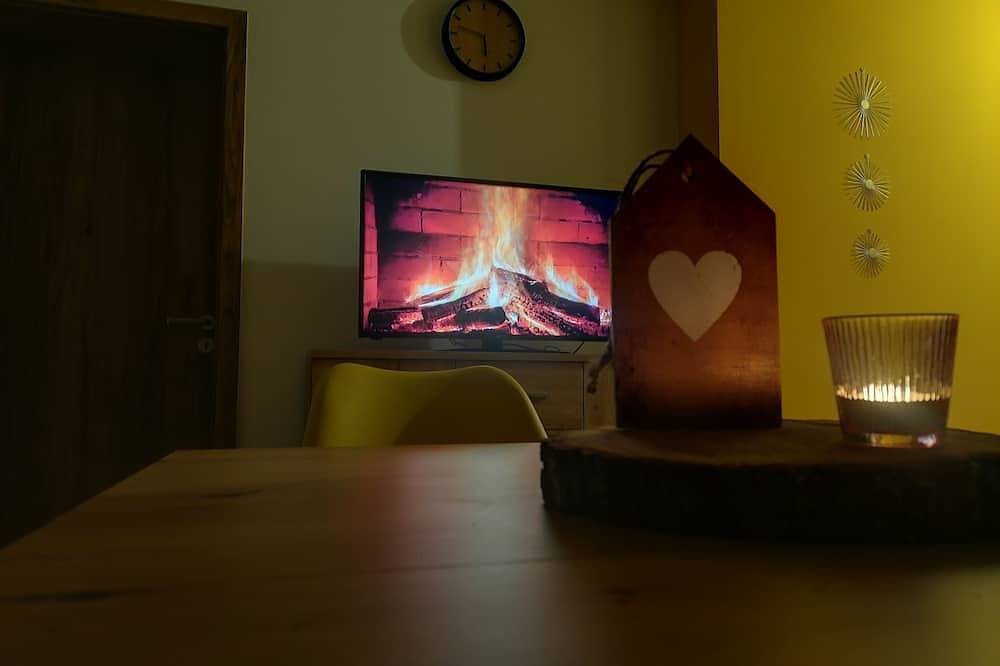 Ganze Wohnung, Gemütliche Ferienwohnung mit großer Spielscheune, ideal für Familien in Kirchzell, Main-Odenwald