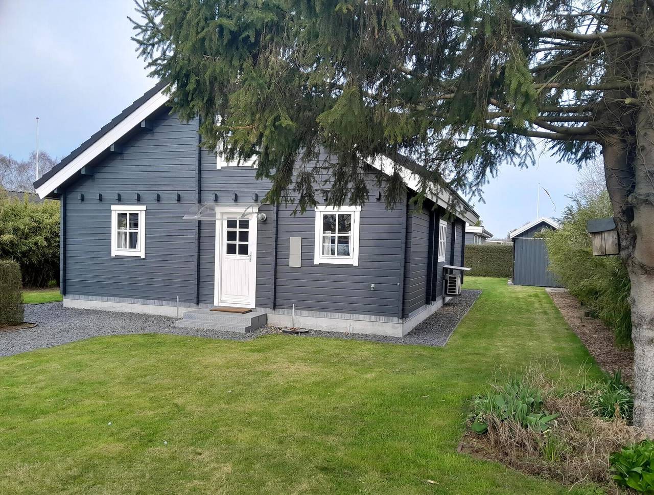 Gemütliches Blockhaus nahe Strand und Wald in Strøby, Schwedische Ostsee