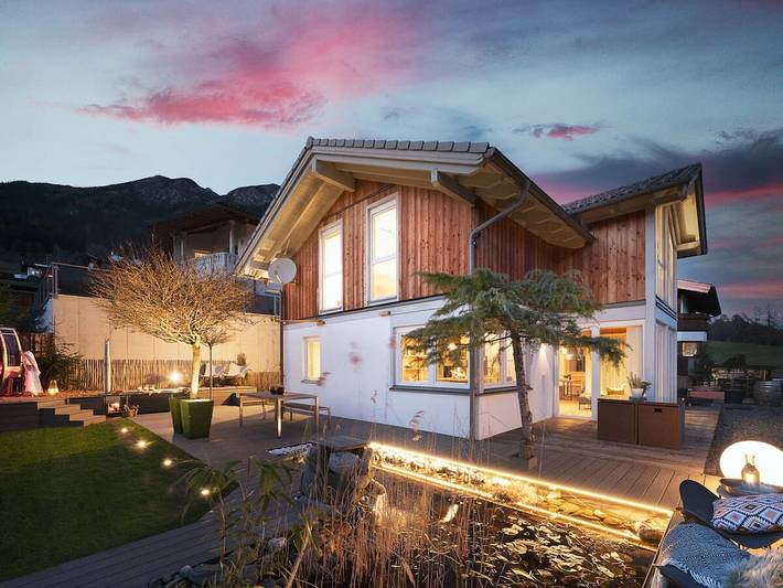 Ferienhaus für 8 Personen, mit Garten