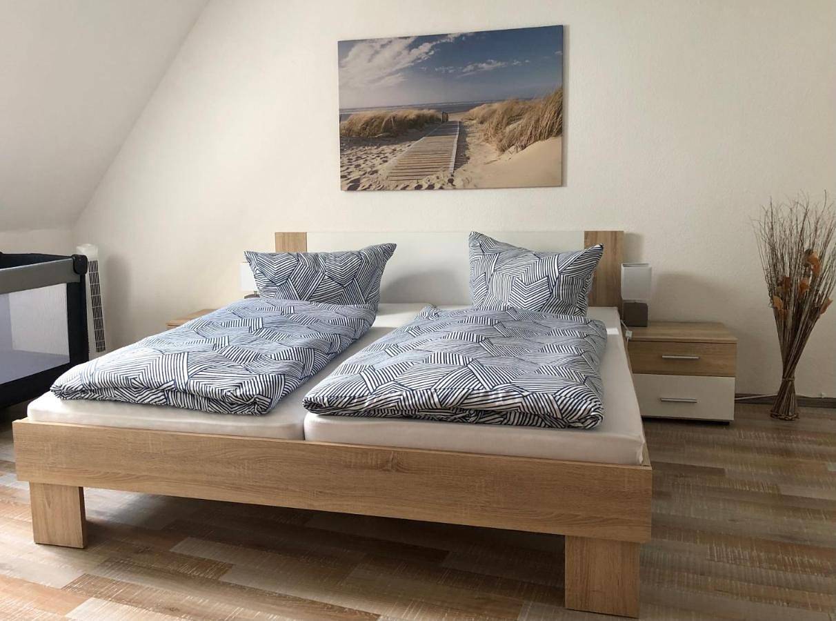 Ganze Wohnung, Two-Bedroom Apartment in Allstedt, Saale-Unstrut