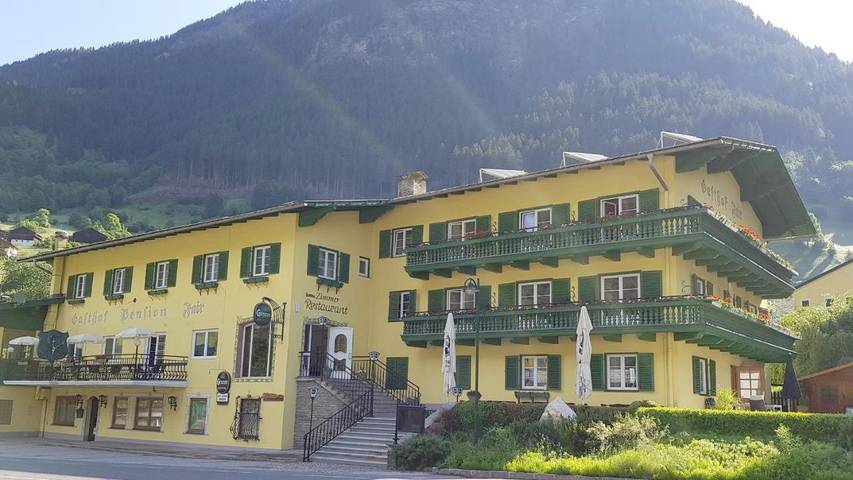 Hotel für 8 Personen, mit Terrasse und Ausblick in Mörtschach