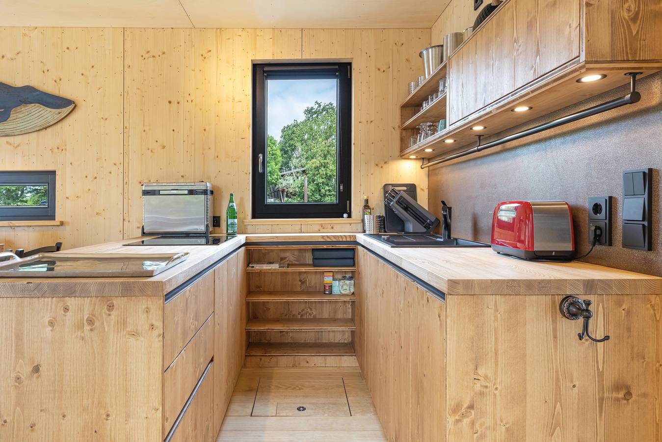 Duurzame comfort woonboot Diva, foto 13