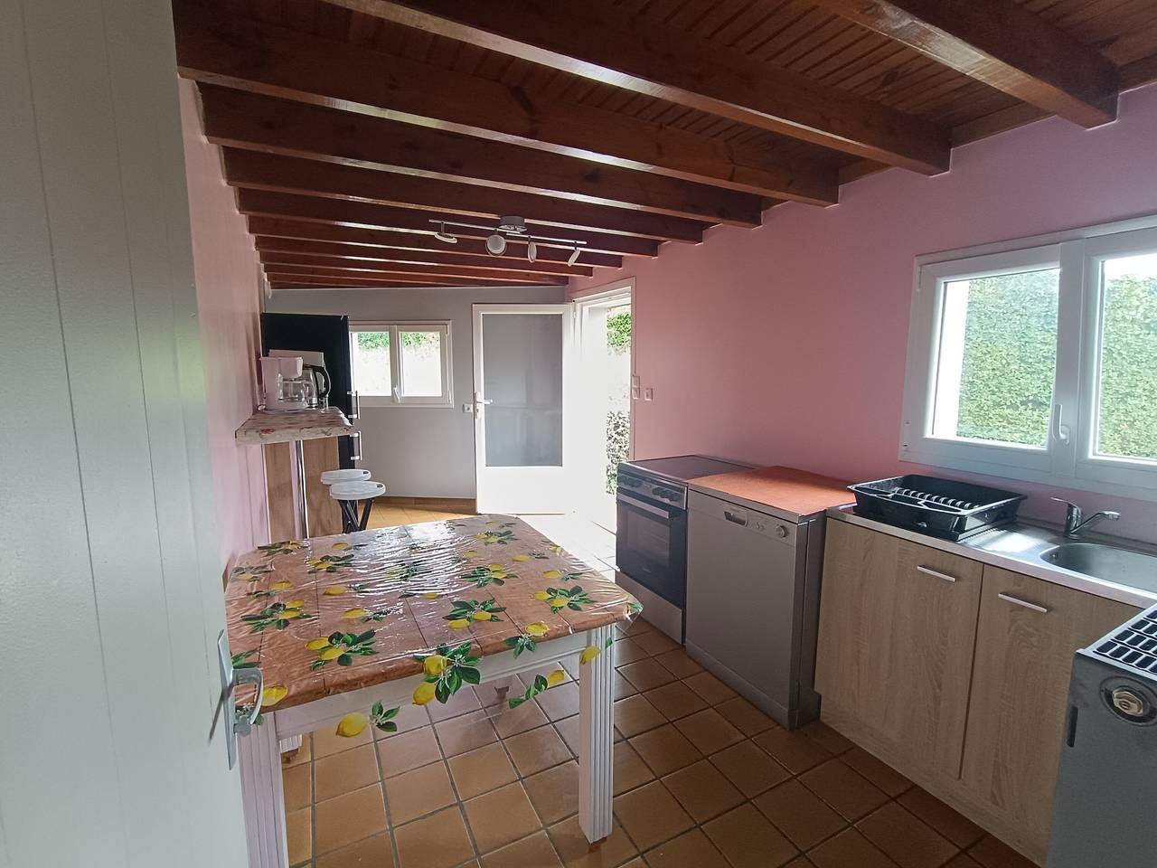 Gîte « 12 Pers Maxi Proche Wimereux » avec jardin privé et Wi-Fi in Belle-et-Houllefort, Région de Boulogne-sur-Mer
