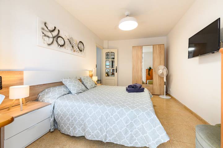 Apartamento entero, M Piso de 4 dormitorios en Villaverde in Madrid, Área Metropolitana de Madrid