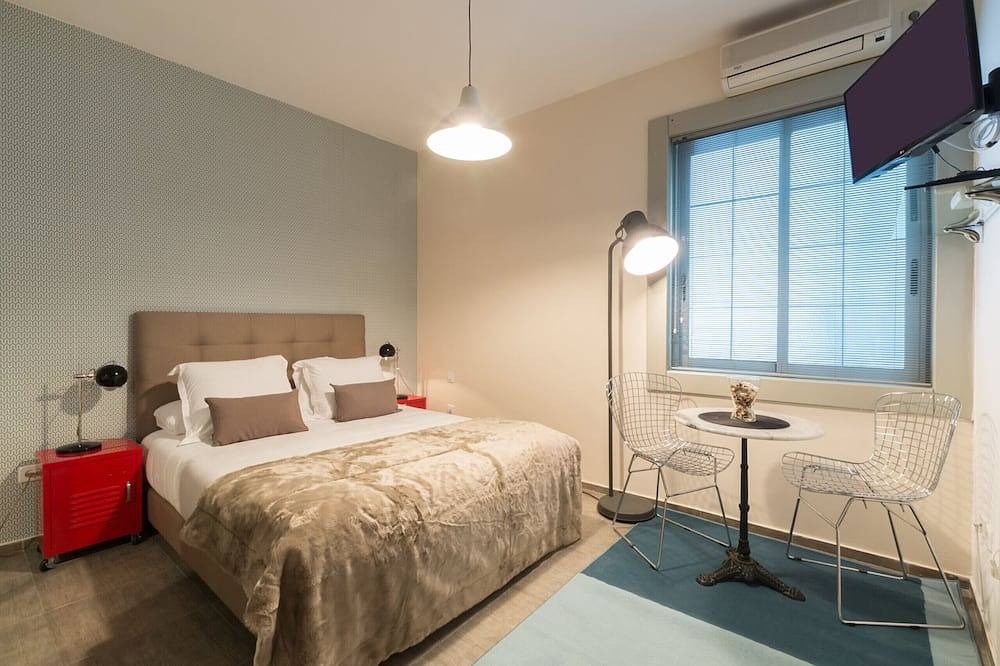 Entire apartment, Santa Ana Boutique Iv apartment  in Madrid in Centro (Madrid), Madrid