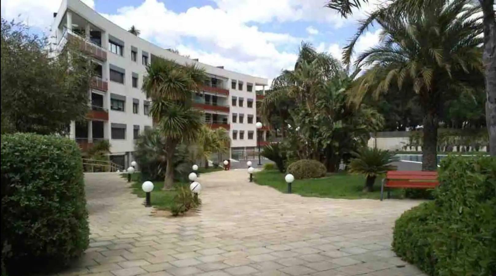Apartamento entero, Apartamento 'Samitier' con vistas al mar, Wi-Fi y aire acondicionado in Cambrils, Costa Dorada