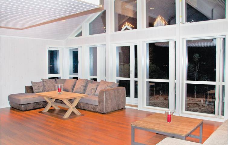 Ferienhaus für 6 Personen mit Terrasse in Tingvoll, Nördliches Fjordnorwegen