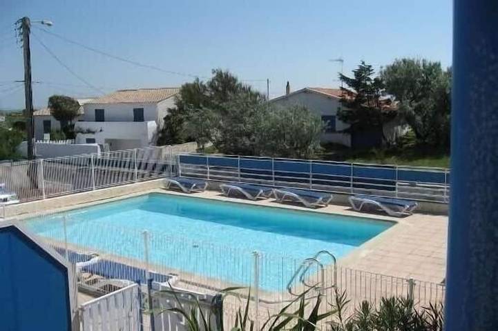 Appartement de vacances pour 4 personnes, avec piscine et terrasse