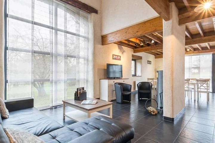 Gîte pour 10 personnes, avec jacuzzi et jardin - 1