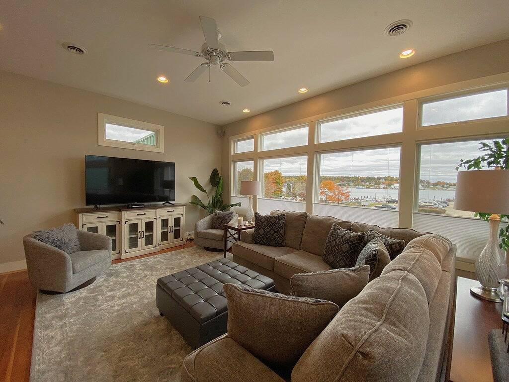 Ganze Wohnung, St. Ignace Loft - Innenstadt von St. Ignace in St. Ignace, Mackinac County