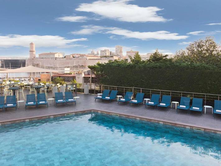 Hôtel pour 4 personnes, avec Terrasse et Piscine dans Plage des Catalans