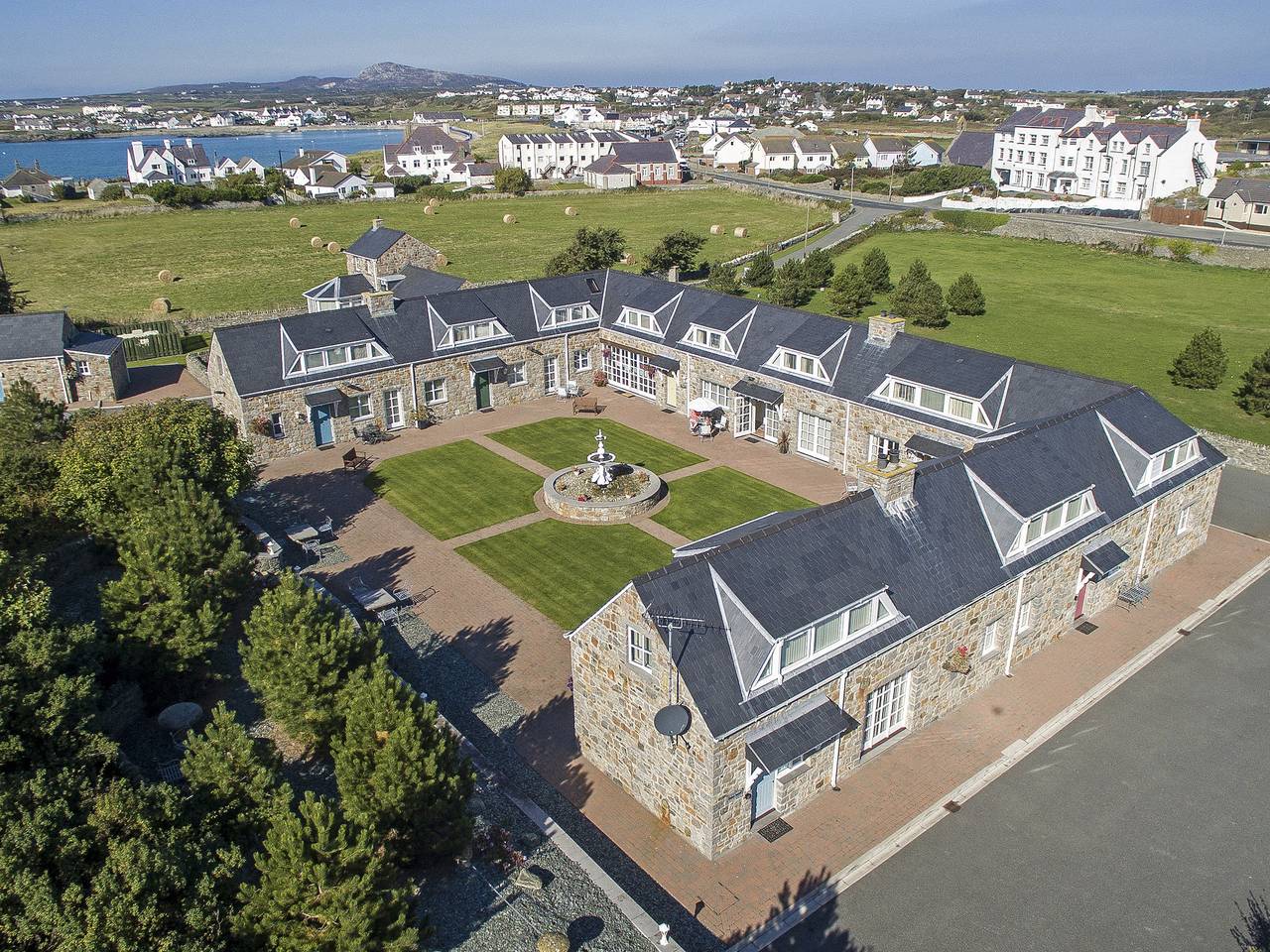 Tyn Towyn - Bwthyn Carreg in Trearddur Bay, Isle of Anglesey