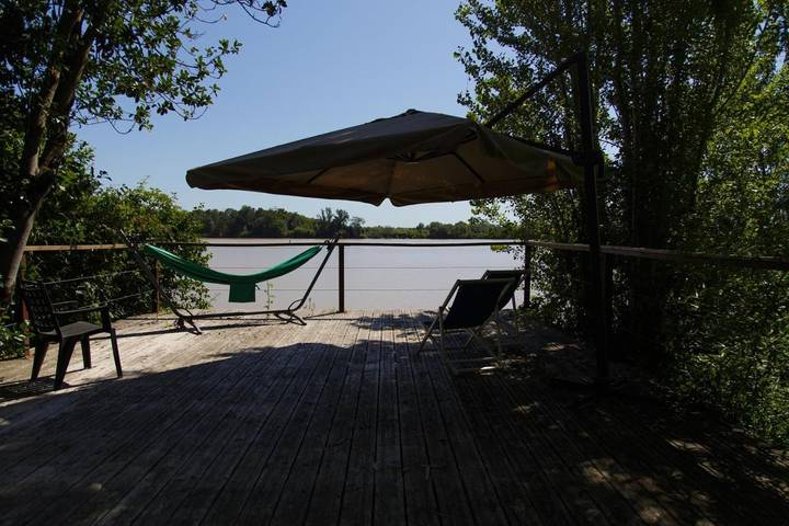 Gîte pour 2 personnes, avec vue ainsi que piscine et jardin, animaux acceptés à Fronsac - 4