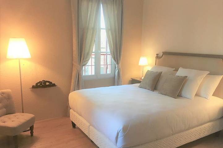 Location de vacances pour 4 personnes, avec Terrasse ainsi que Jardin et Piscine à Pineuilh - 2