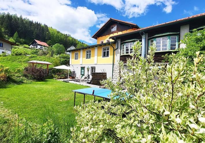 Ferienhaus für 20 Personen, mit Balkon und Terrasse sowie Garten in Niederösterreich
