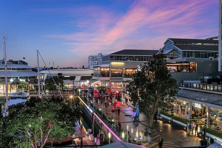 Holiday rental for 4 people, with balcony in Auckland