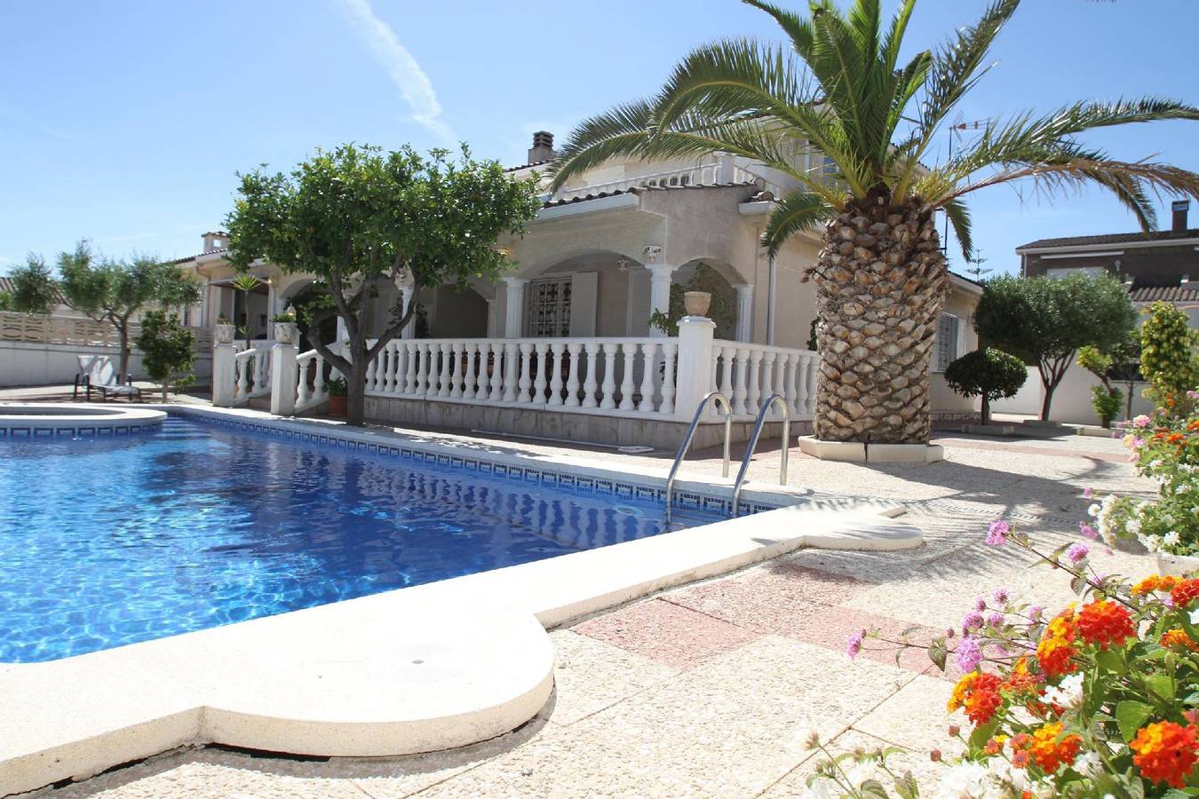 Holiday home for 12 people with garden in Mont-roig del Camp, Costa Dorada