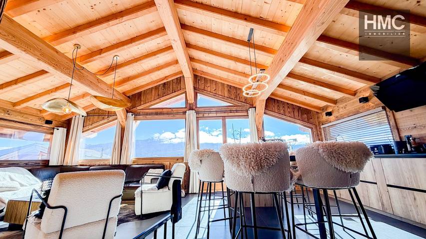 Chalet pour 10 personnes, avec Balcon ainsi que Jacuzzi et Terrasse à Bolquère
