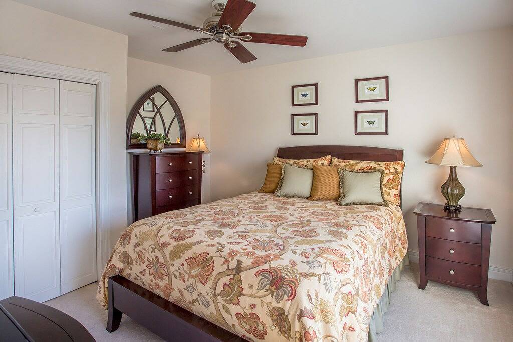 Ganze Wohnung, Memories By The Sea: Kleine, hundefreundliche Wohnung, Aufzug im Gebäude in Corolla, Currituck County