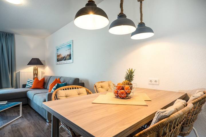 Ganze Wohnung, Meereskieker - 1. Reihe am Wasser, Terrasse, Indoor-Schwimmbad, Pkw Stellplatz in Olpenitz, Kappeln