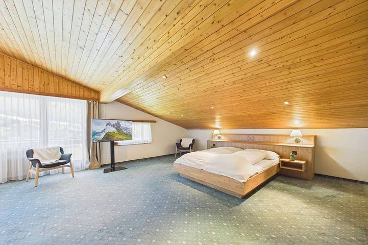 Ferienhaus für 4 Personen, mit Balkon und Garten in Saas-Almagell
