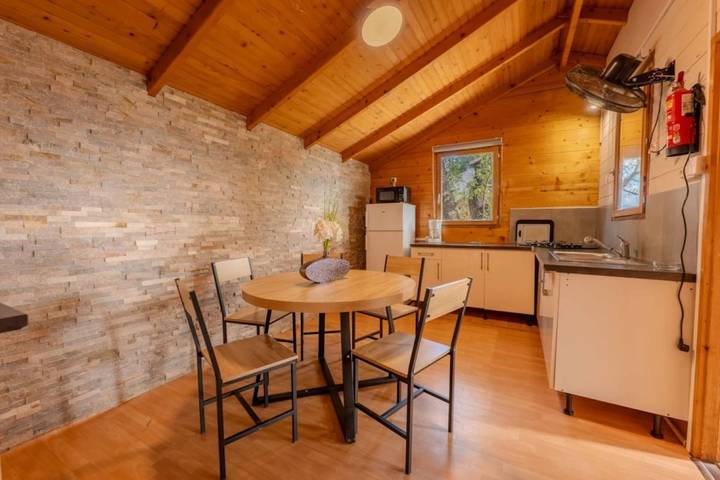 Gîte pour 5 personnes, avec terrasse et bassin pour enfant ainsi que piscine et jacuzzi à Olmeto - 2