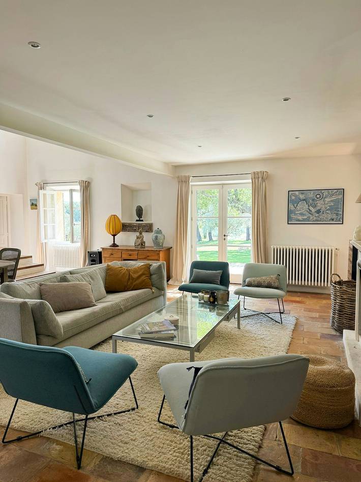 Location de vacances pour 12 personnes, avec terrasse et jardin, adapté aux familles à Le Puy-Sainte-Réparade - 2