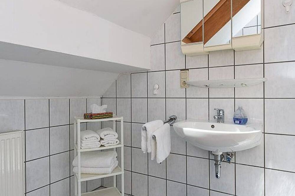 Ganze Wohnung, Ferienwohnung Dobbe - Ferienwohnungen im Haus Eversmeer in Ewiges Meer, Eversmeer