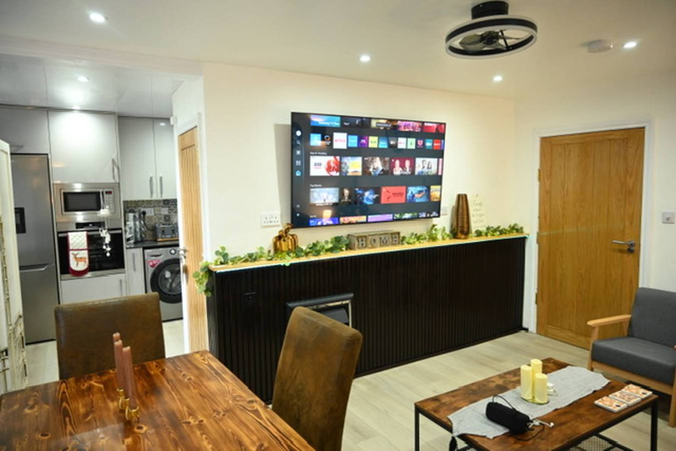 Watermead Retreat Bungalow in Birstall in Birstall, Heart of England