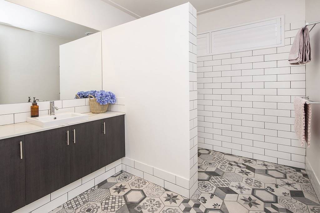 Maison Bleue Ocean Views and Beachside Family Fun in Dunsborough, Western Australia