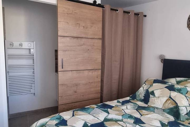 Gîte pour 2 personnes, avec terrasse et jardin à Saint-Estève-Janson - 4