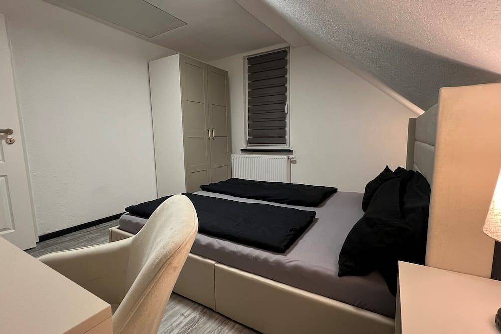 2-Zimmer-Traumwohnung, voll möbliert, nahe Frankfurt mit privater Dachterrasse in Mühlheim am Main, Landkreis Offenbach