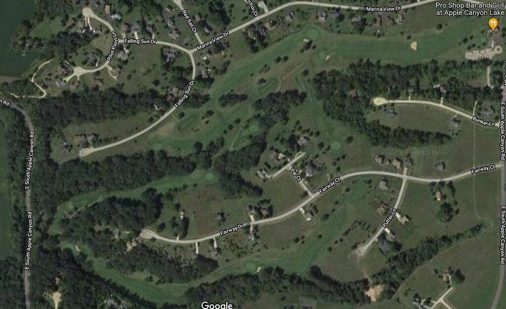 Apple Canyon Lake Home, Life At The Lake in Jo Daviess County