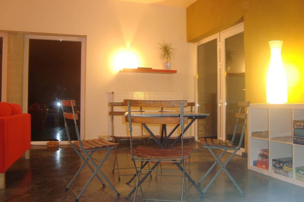 Geräumiges und komfortables Gîte mit Garten und sehr schöner Aussicht in Nassogne, Luxemburg Provinz