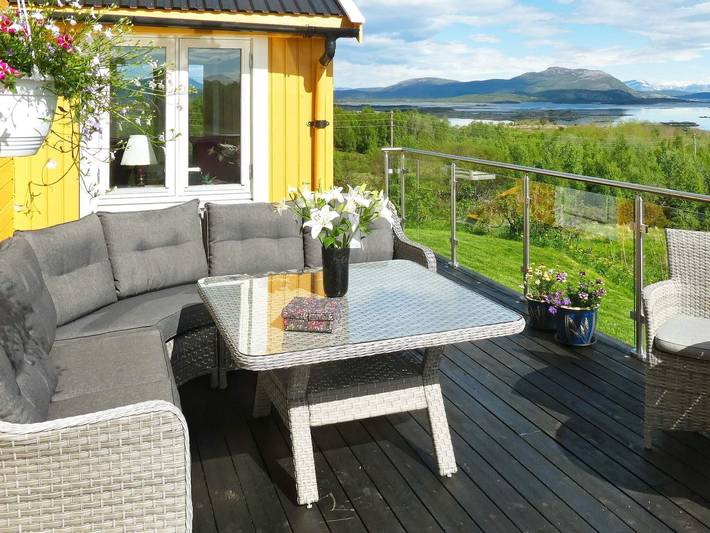 Ferienhaus für 7 Personen, mit Terrasse in Nordland