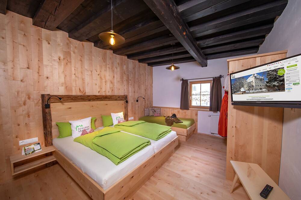 Stilvoll renoviertes Moarhaus Chalet mit eigener Sauna in Maishofen, Pinzgau