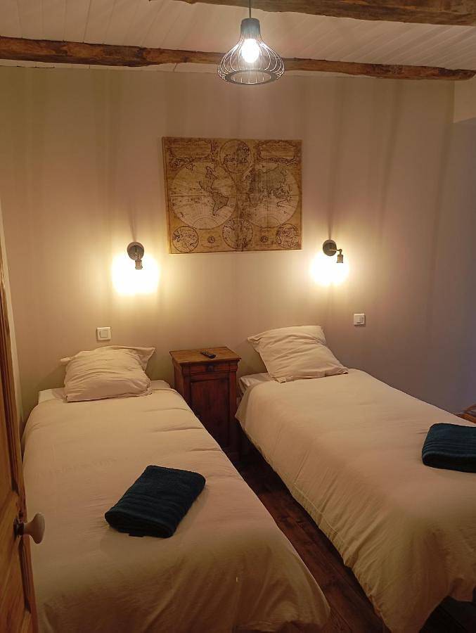 Location de vacances pour 6 personnes, avec balcon à Marcillac-Vallon - 2